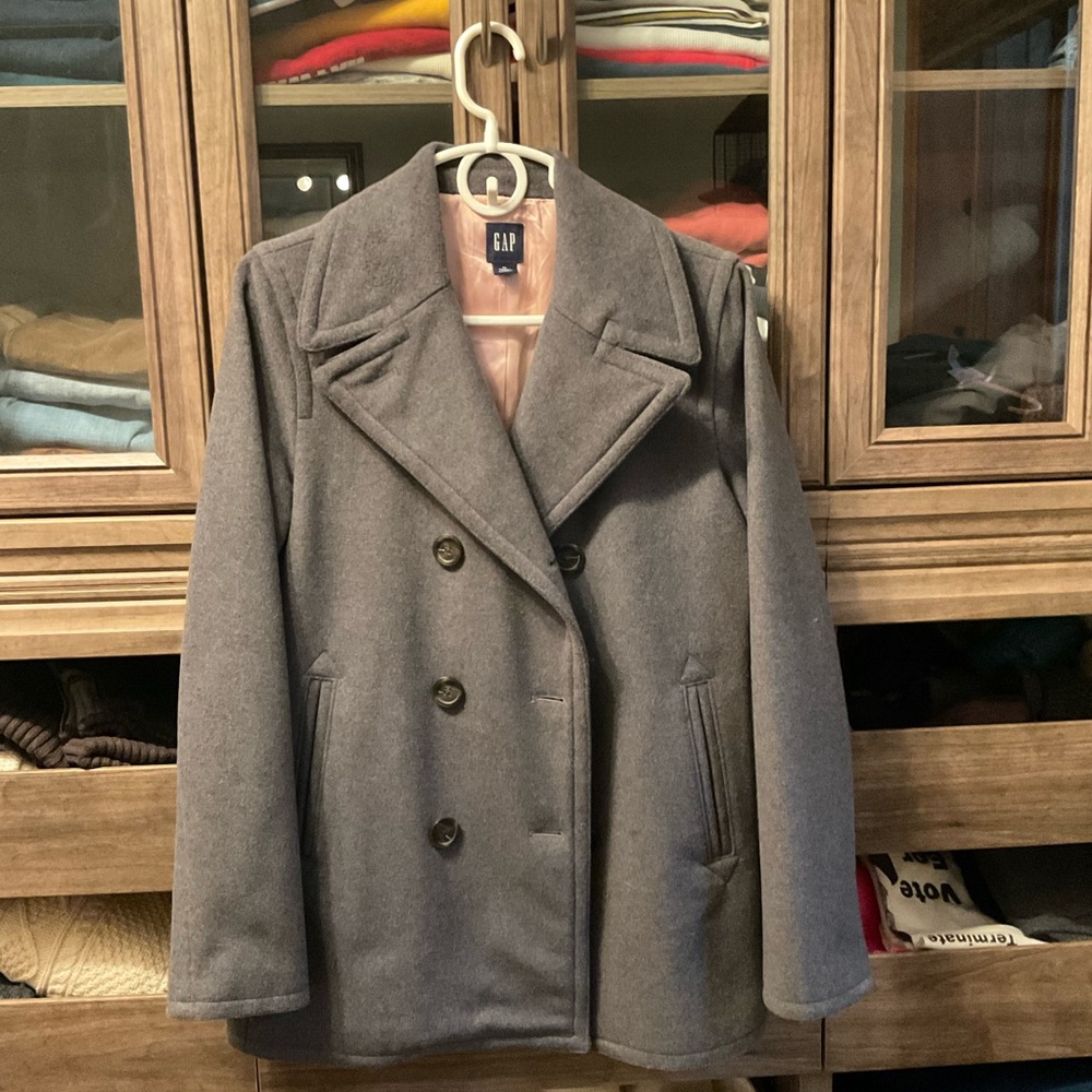 GAP Women's Gray Peacoat